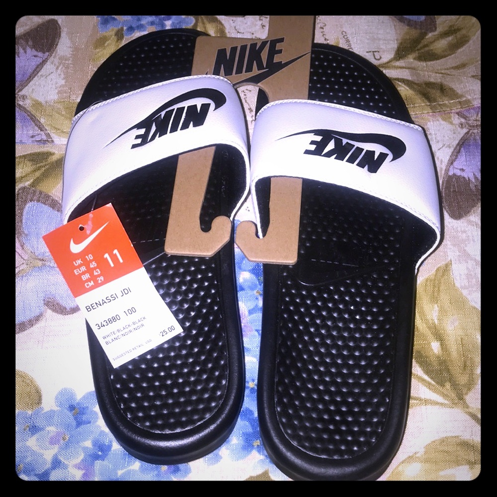 Man Nike sandals